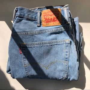 vintage levi’s 550 high waisted mom jeans
